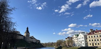 Псков - Изборск - Печоры - Пушкинские Горы на Ласточке