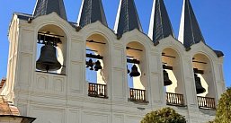 Экскурсия по монастырям Тихвина